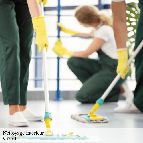 Astuces de pro pour un nettoyage intérieur rapide et efficace